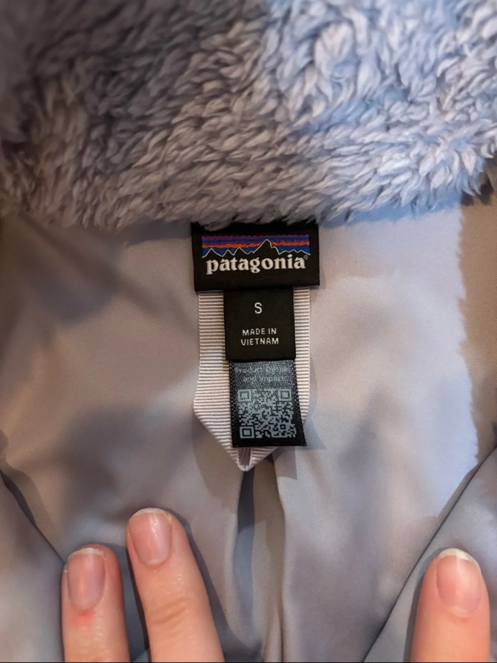Patagonia Permafrost Purple Sherpa Fleece Vest - Picture 4 of 5
